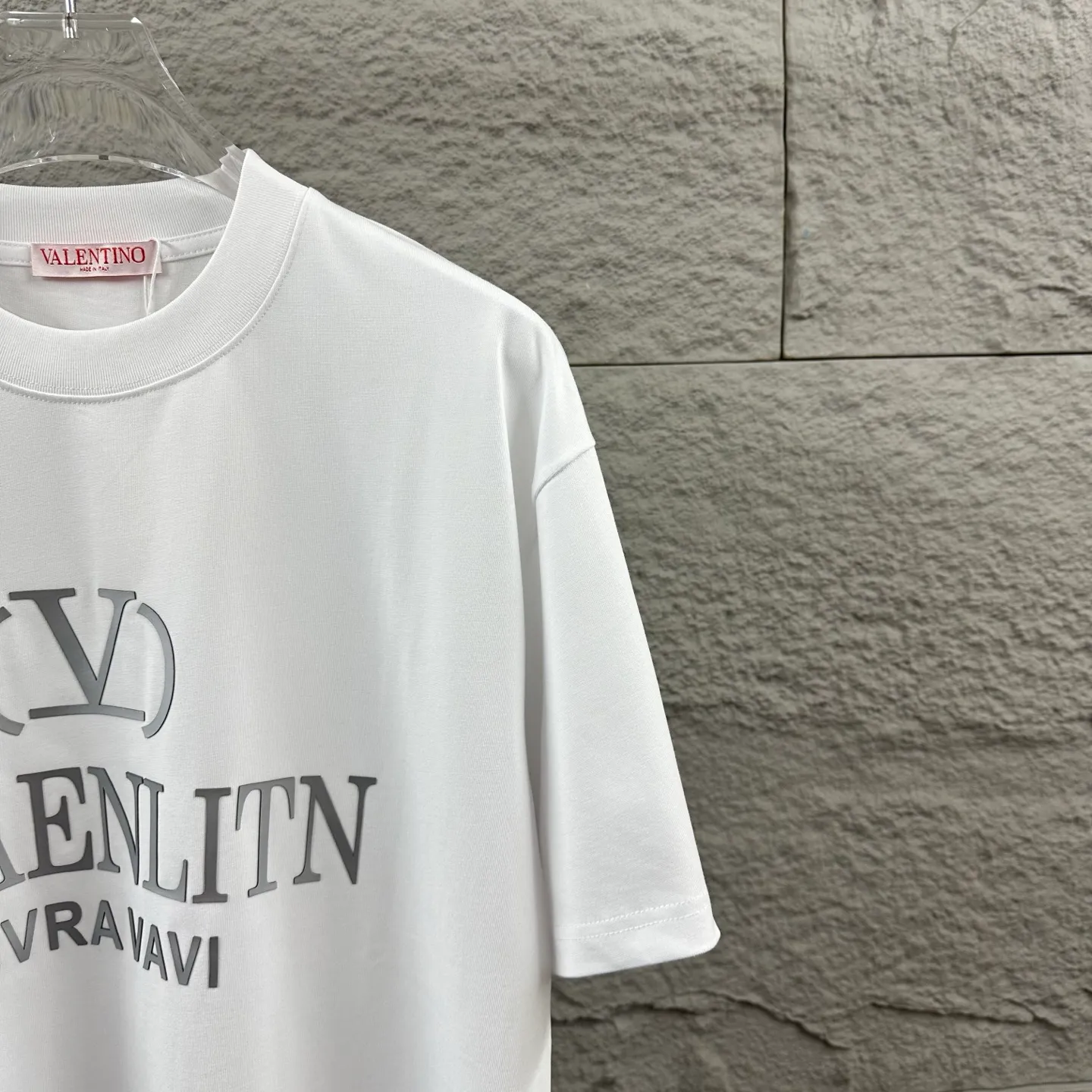 Valent* * 2026 New Arrival Classic T Same Style ：White Black Gray Size： S （90-130 ） M （120-150 ） L （140-165 ） XL （160-180 ） XXL （180-210 ）